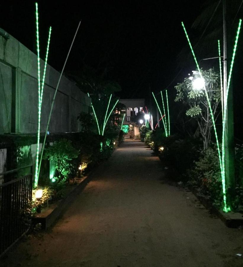 Hotel Silver Sands Negombo Exterior photo