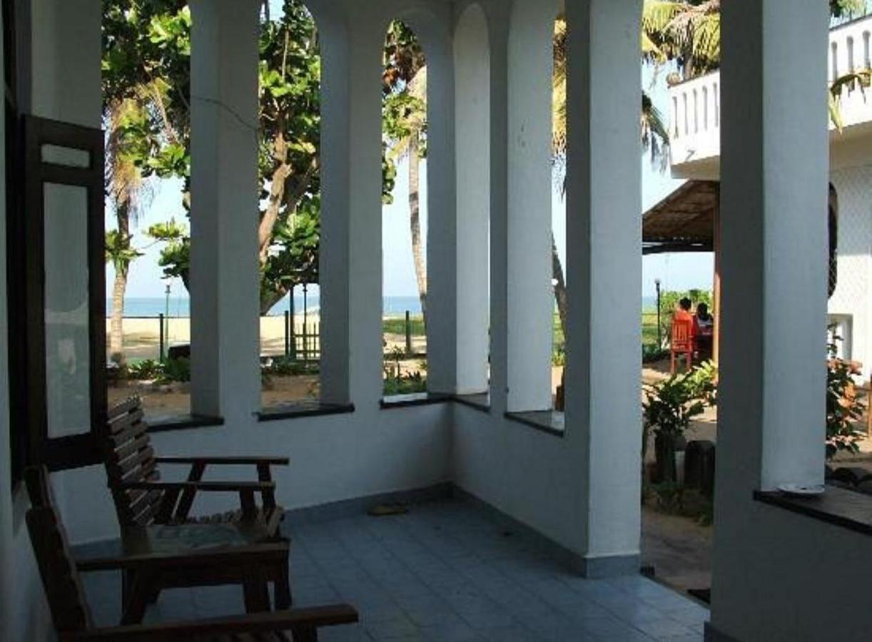 Hotel Silver Sands Negombo Exterior photo